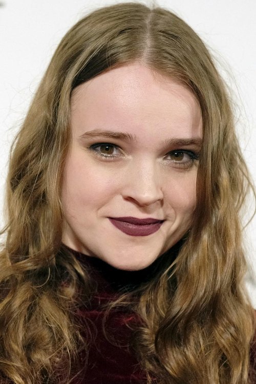 Nadia Alexander as Harper