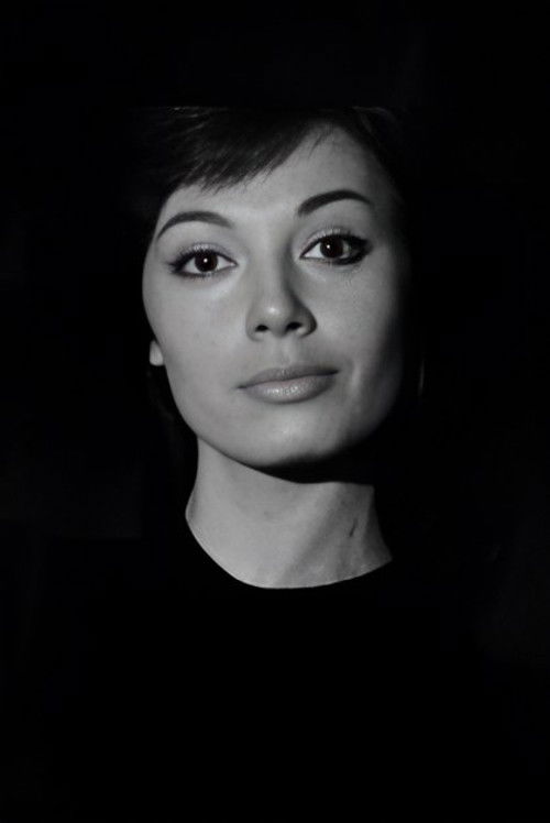 Nuria Torray as Mary Patterson