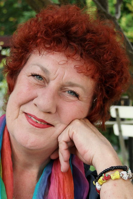 Margrethe Koytu as Bagerens kone