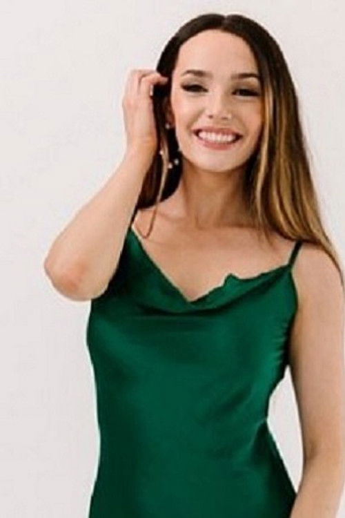 Summer Sloan Alvey as Chloe