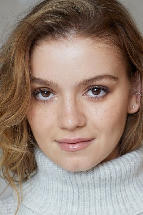 Bella DeLong as Catherine Linton