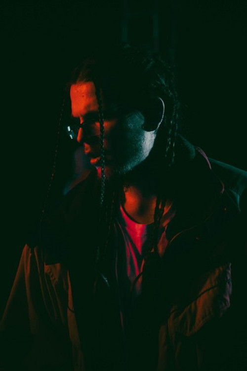 Mauku Sencis as Self