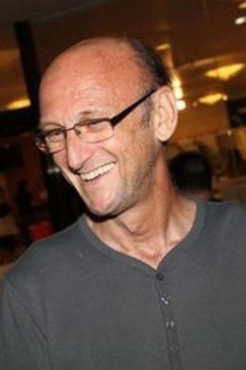 Roberto Pollack as Davidi