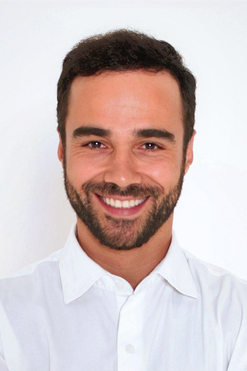 Beto Marden as Self - Host