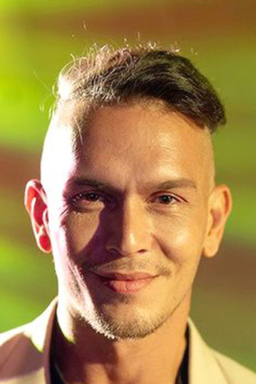 Jonathan Holman as Anan