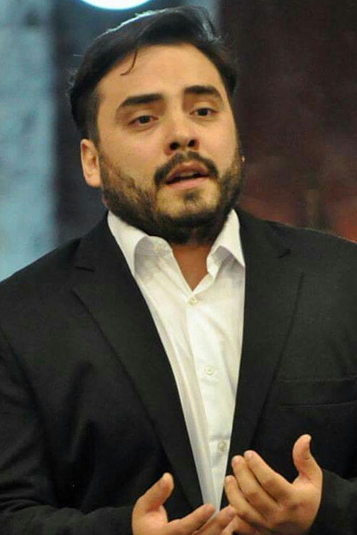 Luciano Santamaría as Alfredo Germont