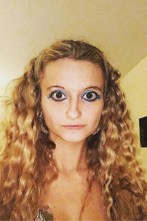 Tuula Costello as Lizzy