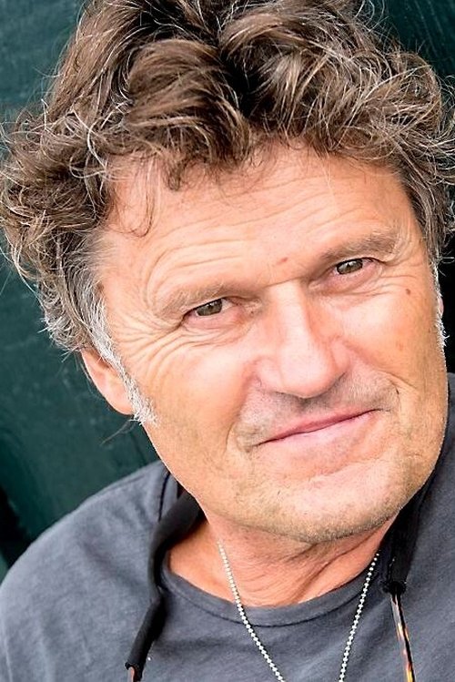 Poul Krebs as Poul Post