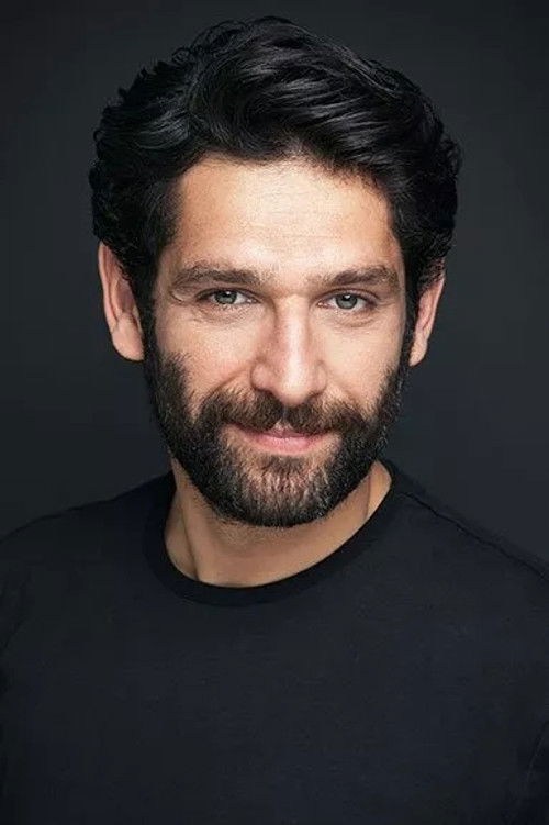 Tansel Öngel as Doç. Dr. Aras Erdem