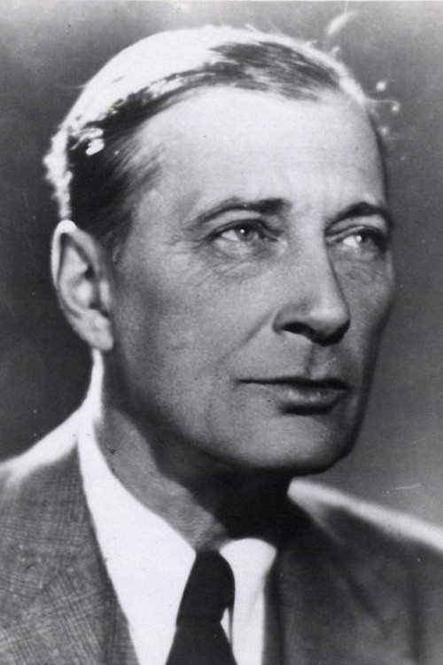 Jacques Feyder as Un Diplomate