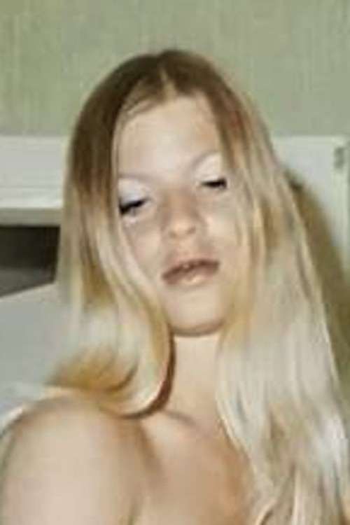 Britten Larsson as Anita