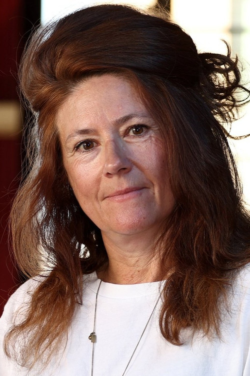 Cendrine Lapuyade as Cendrine