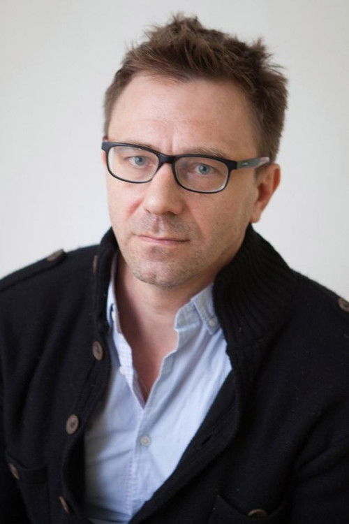 Rostislav Bershauer as Lyusya’s father