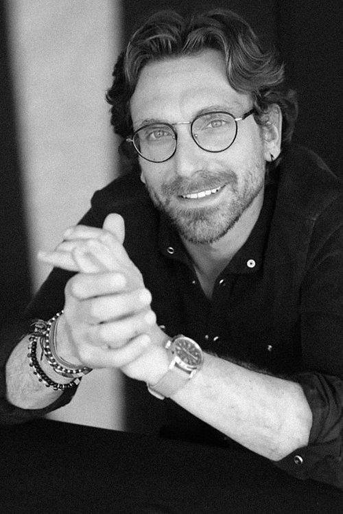 Andrea Bombardi as Policeman #1