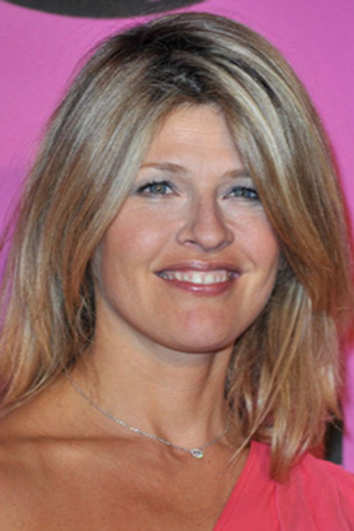 Lynda Lacoste as Linda