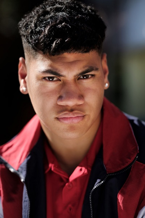 Ioane Sa'ula as Birdie the PA