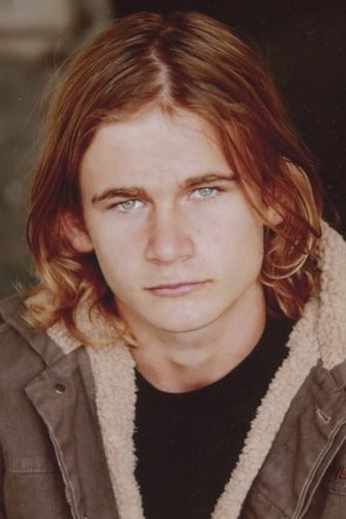 Jeffrey Davies as Kelly Leak