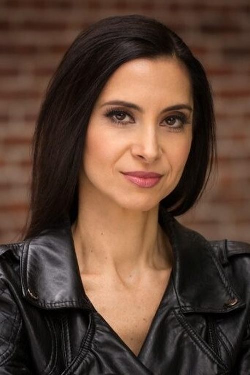 Jennifer Gjulameti as Cassandra Hartley