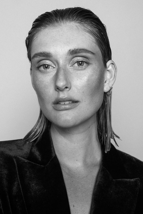 Idun Daae Alstad as Mysteriedama