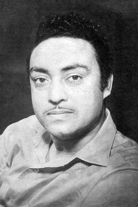 Anoop Kumar as Dinesh