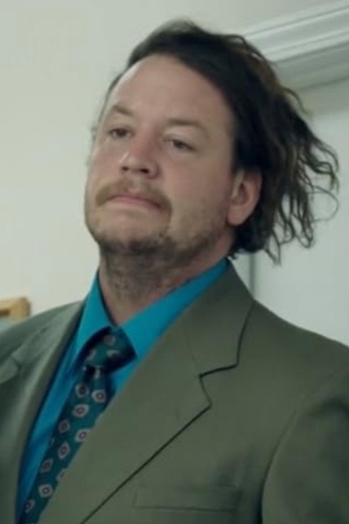 Nick Rochefort as Beach Goer