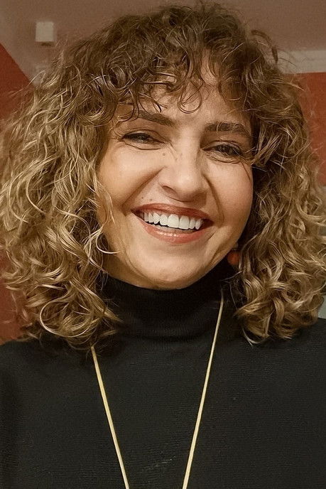 Cássia Silva as Monaliza