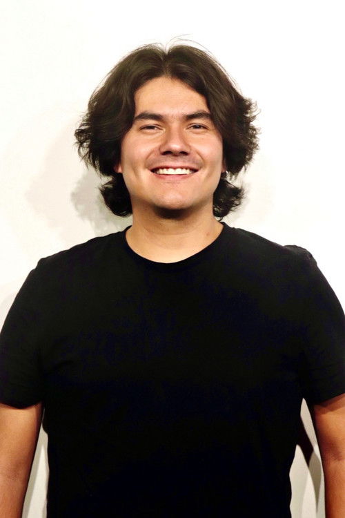 Jonathan Madrigal as Luis