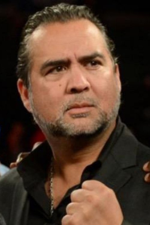 Roberto Diaz as Self