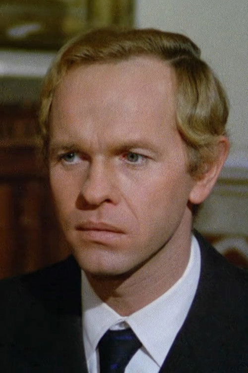 Giorgio Gennari as Gérard