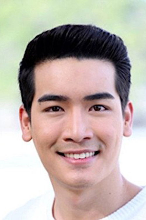 Dream Natanop Chuenhirun as Acting