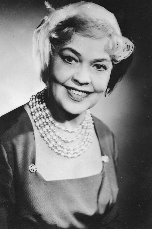 Elsa Turakainen as Aino Suominen