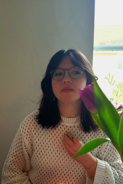 Edith Tribe as Ashley Cotton