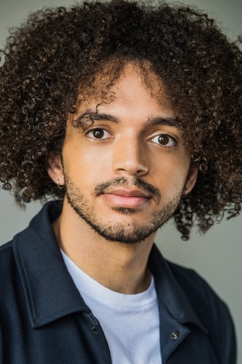 Maxime-Olivier Potvin as Commis de Dépanneur