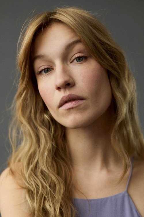 Rose-Marie Perreault as Kim Bréseault