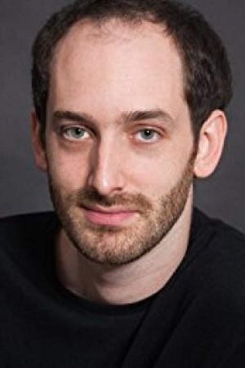 Tudor Aaron Istodor as Radu