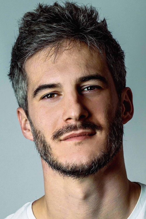 Ángel Velasco as Jorge