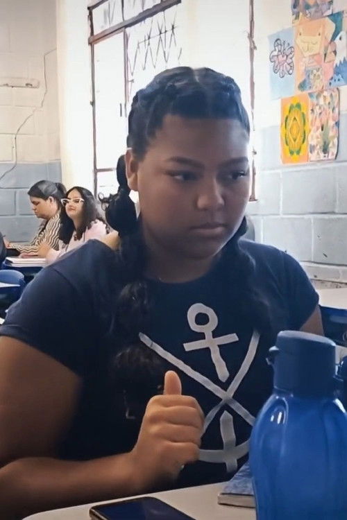 Vitória Joana as Roberta Pietra