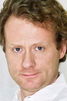 Daniil Eydlin as Doctor Leonova