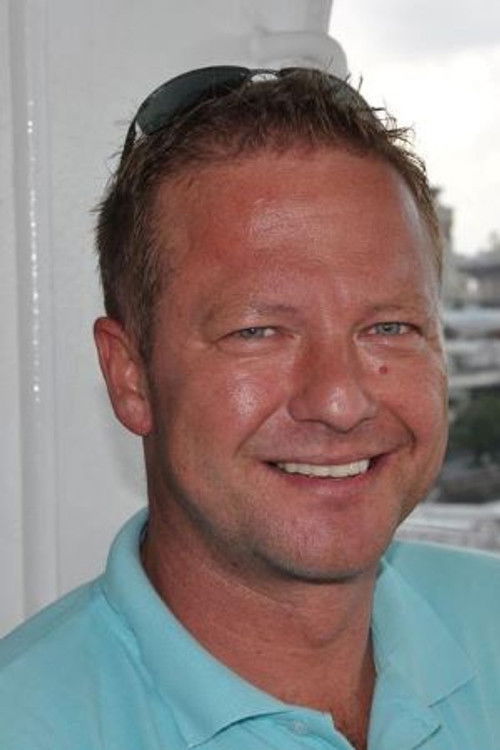 Klaus Gruschka as Kreuzfahrtdirektor Klaus Gruschka