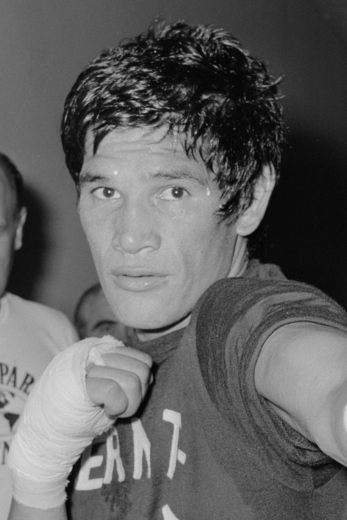 Carlos Monzón as Marco Russo