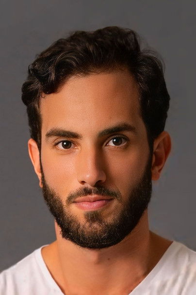 Nilo Pedrosa as Juvenal