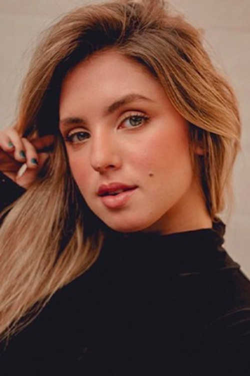 Bianca Palheiras as Arevute