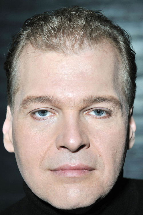 Lance Ryan as Siegfried