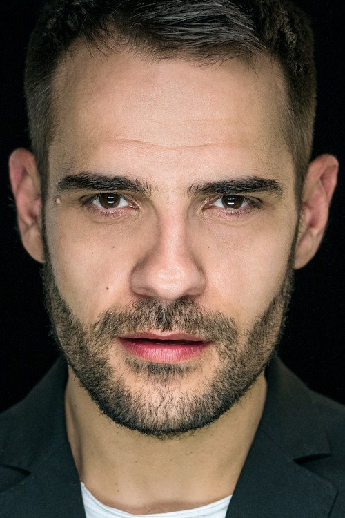 Zoran Pajić as Danijel