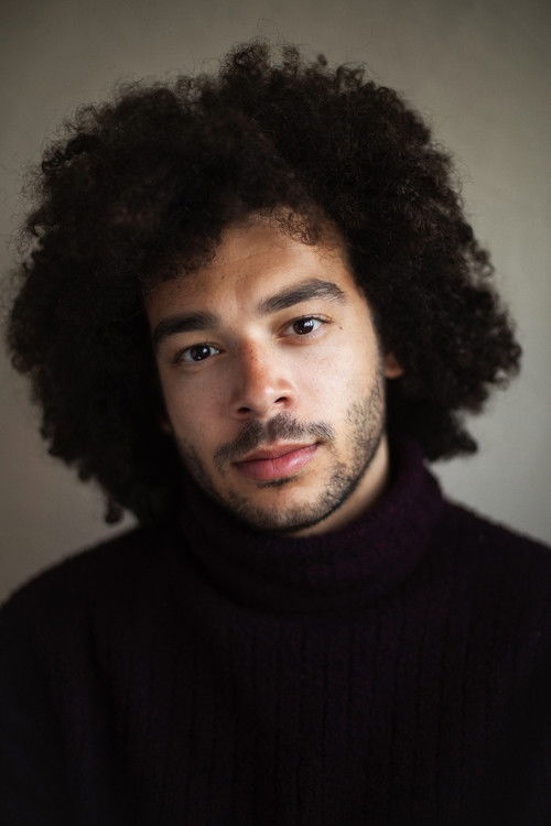 Darcy Braimoh as Fandalf