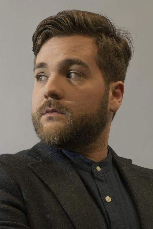 Stefano Accomo as Max