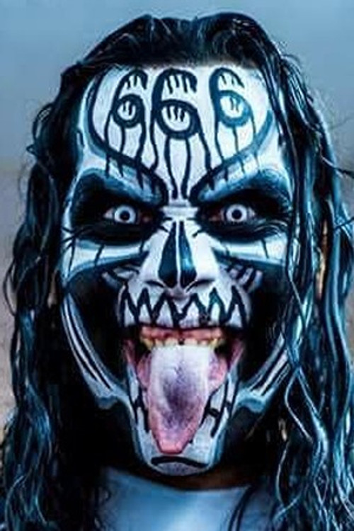 Leornardo Carrera Lizarraga as Bestia 666