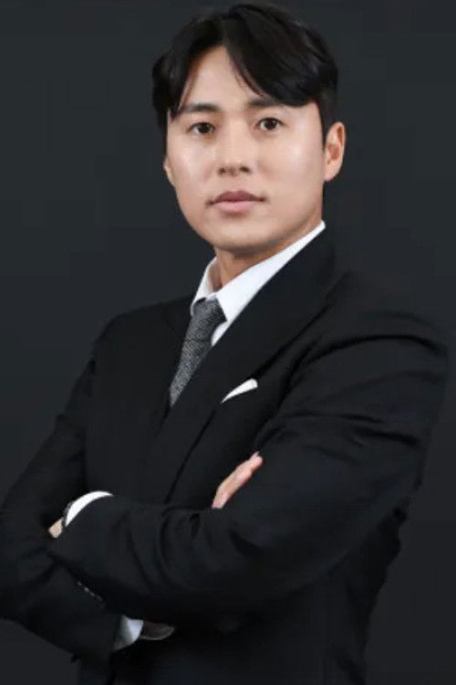 Baek Ji-Hoon as 백지훈