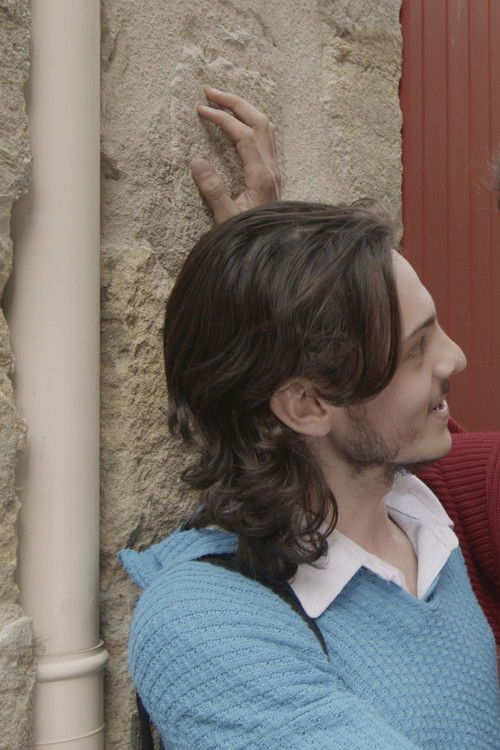 Thomas Arnaud as Romain