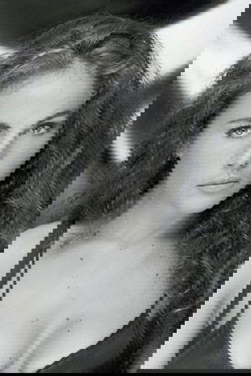 Conchita Puglisi as Marta